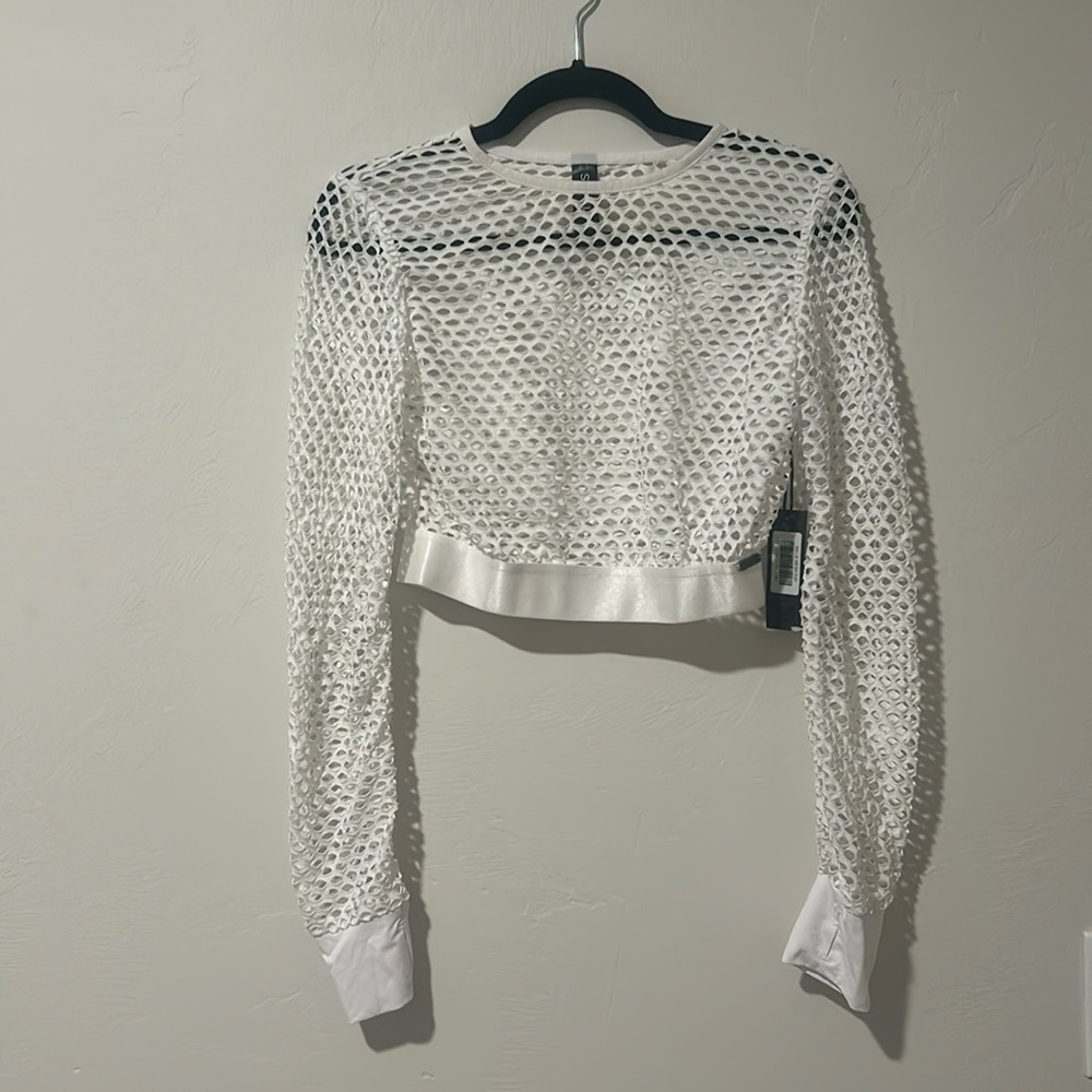 Crop top white mesh shirt